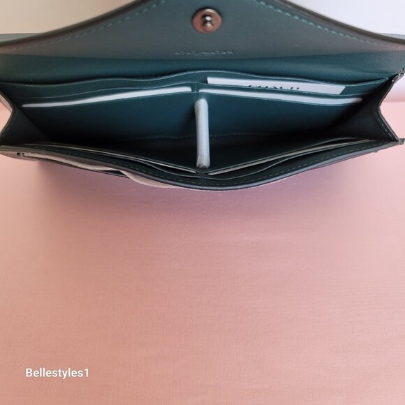 COACH Wyn Envelope Crossgrain Leather Wallet- Forest color ⭐ - Picture 12 of 16